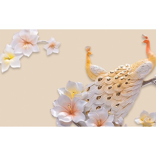 Кремовые павлины в белых цветах