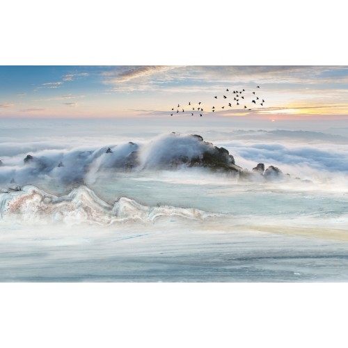 Снежные покрывала гор