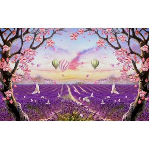 Воздушные шары над полями лаванды